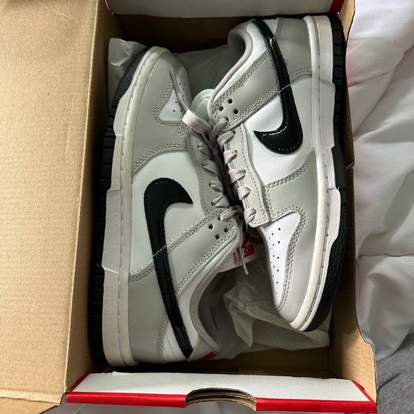 Nike Dunk Low - Picture 1 of 8